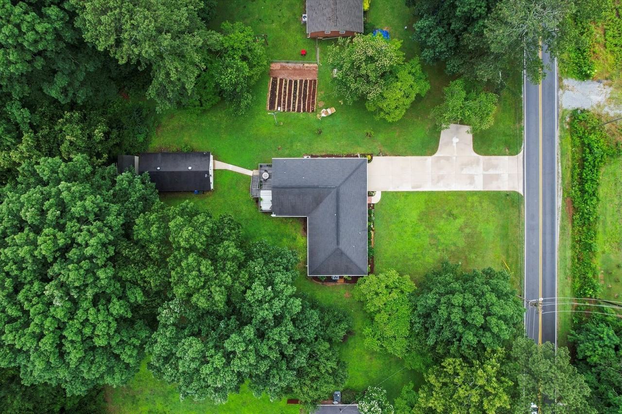 1812 Elkton St - Photo 6 of 29