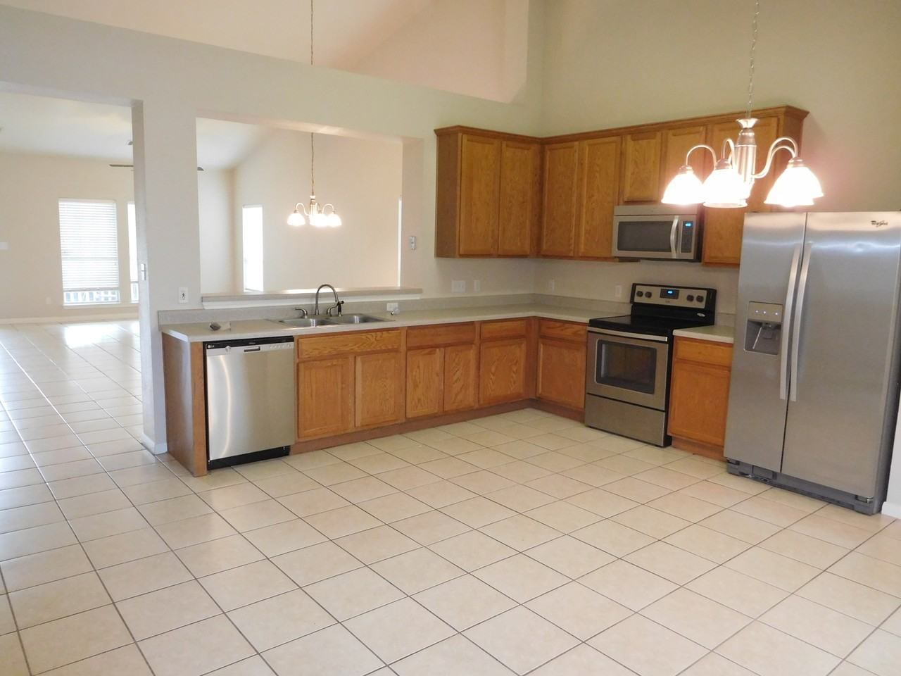 2008 N View Dr - Photo 3 of 6