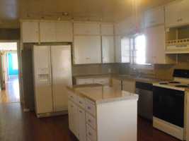 featured image of 600 E 14th St