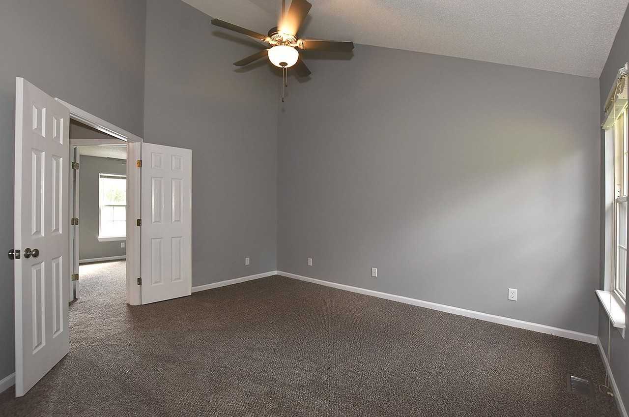 13650 Hunter Dr - Photo 7 of 26