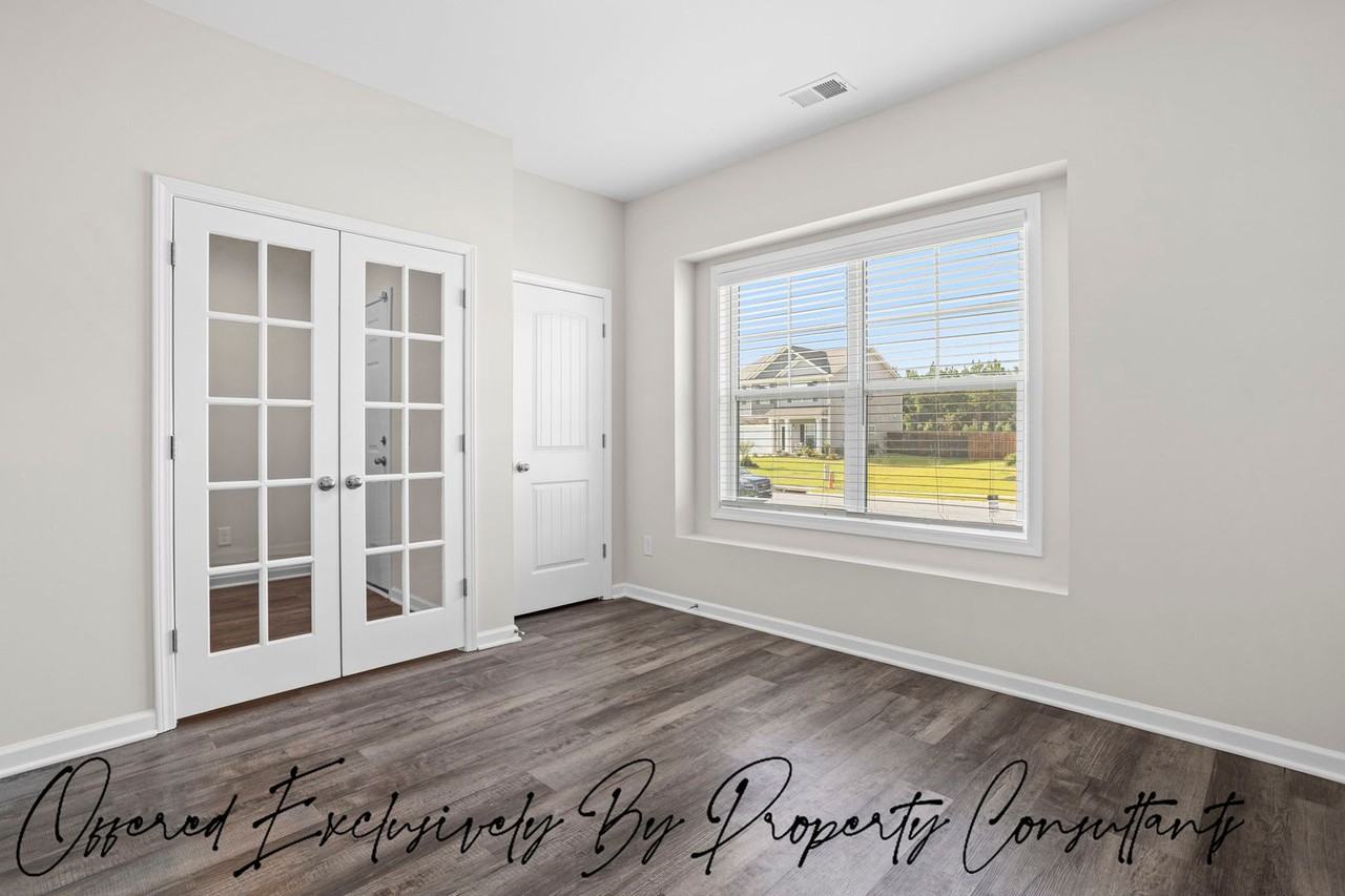 13 Spinney Ct - Photo 4 of 33