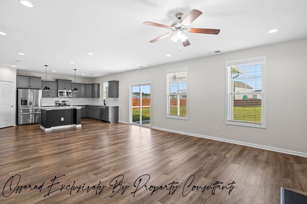 13 Spinney Ct - Photo 7 of 33