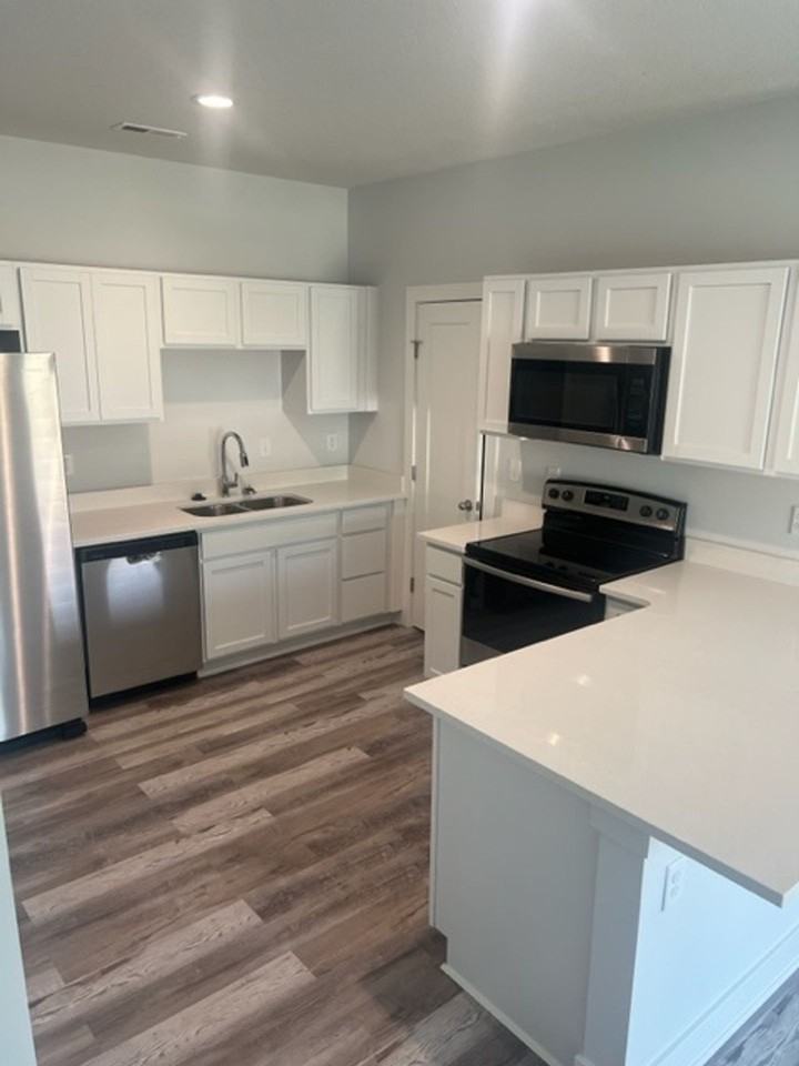 4557 Sandplum Street - Photo 5 of 27