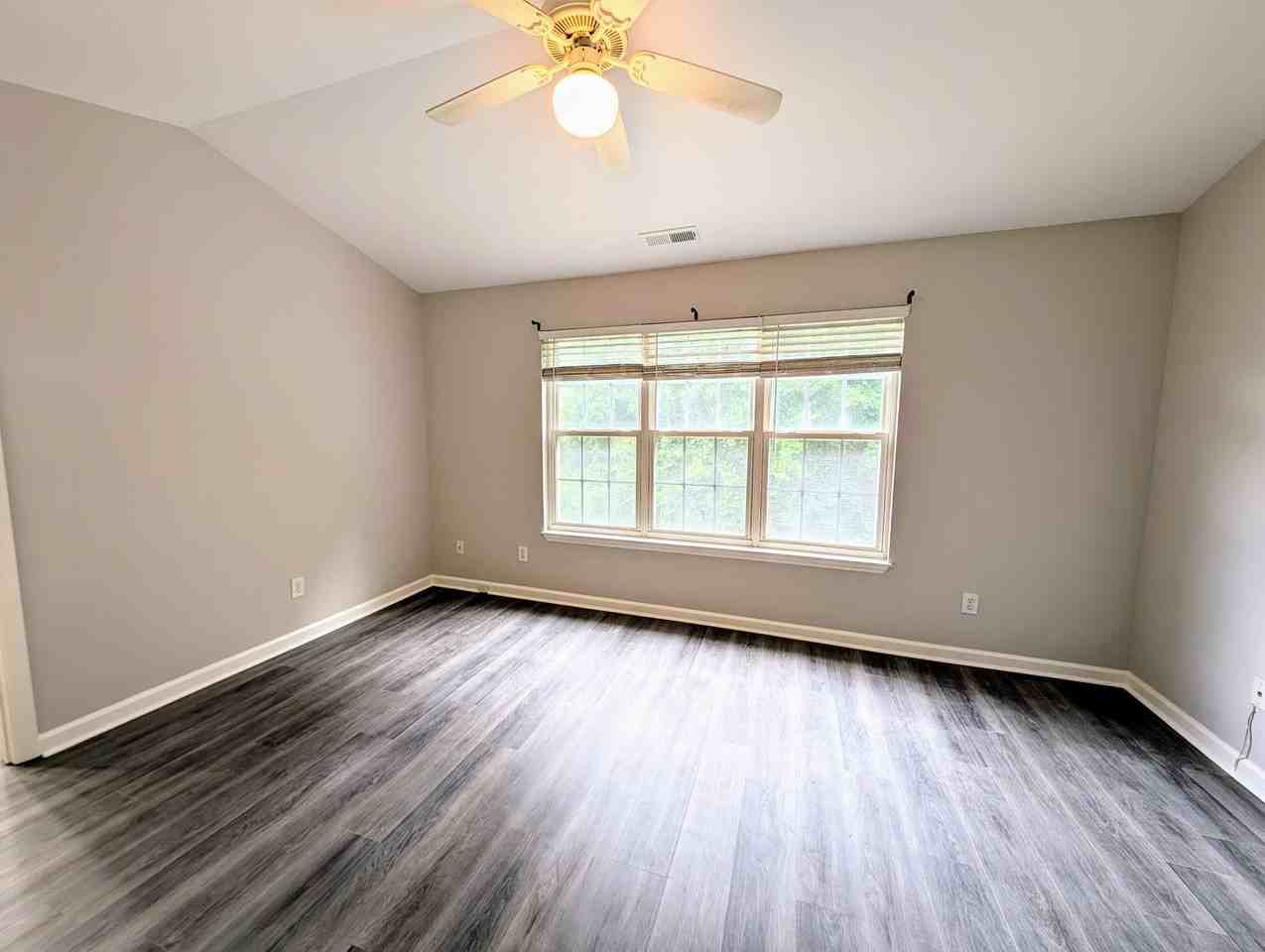 5804 Neuse Wood Dr - Photo 7 of 12