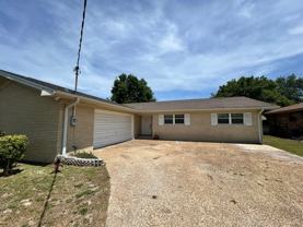 205 Sunset Ln - Photo 1 of 1