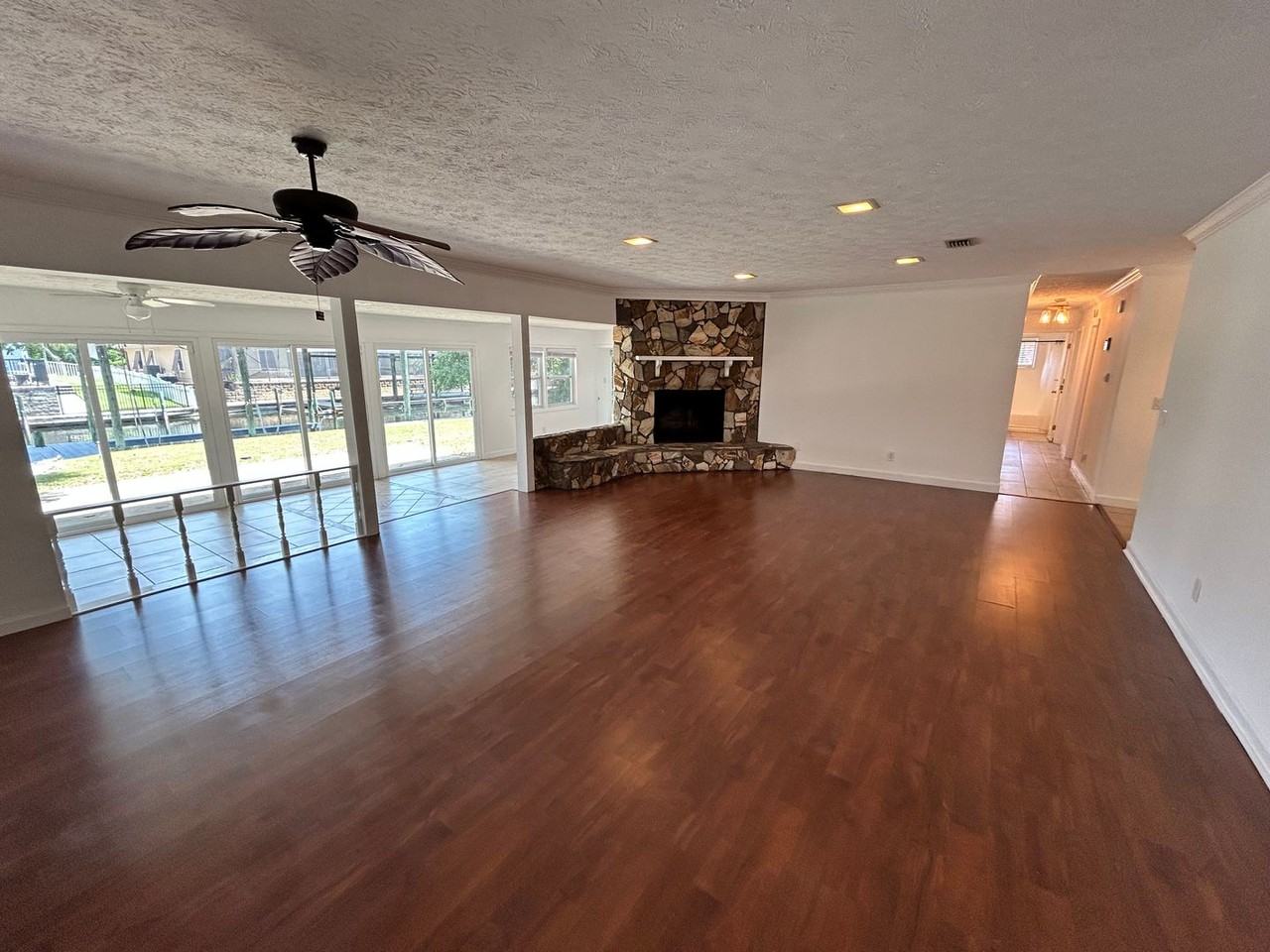 205 Sunset Ln - Photo 3 of 29