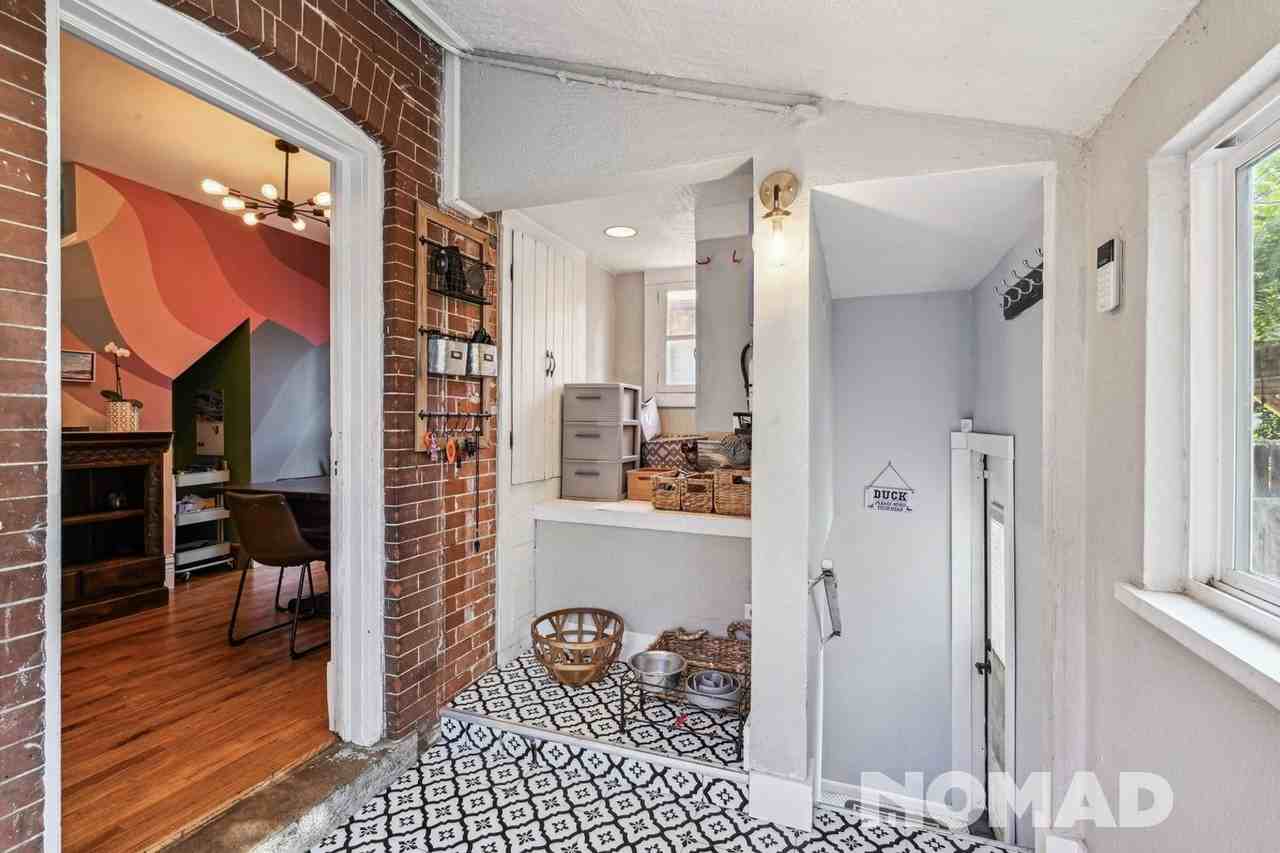 220 S Emerson St - Photo 6 of 34