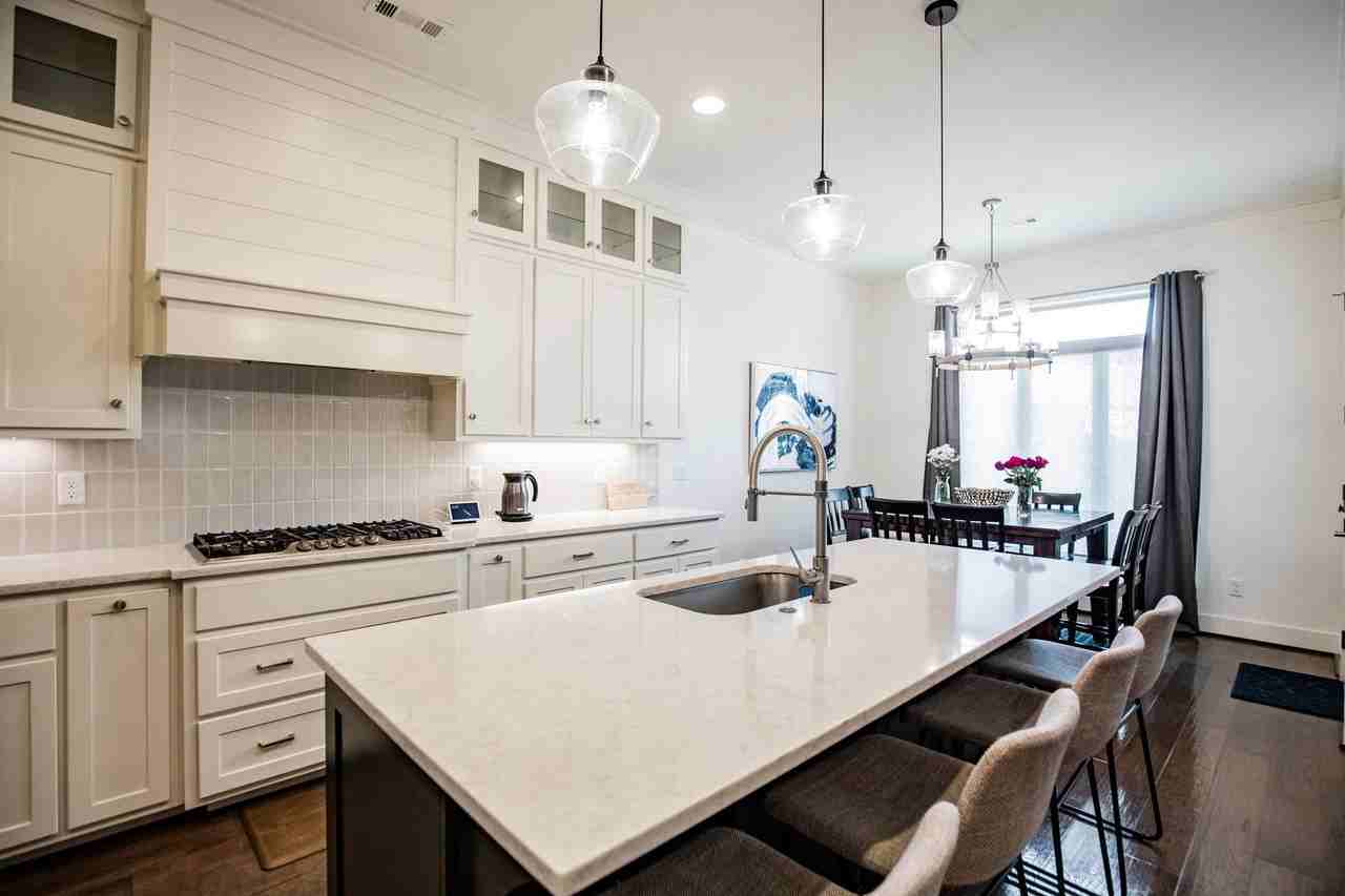8707 W Flycatcher Pl - Photo 6 of 35