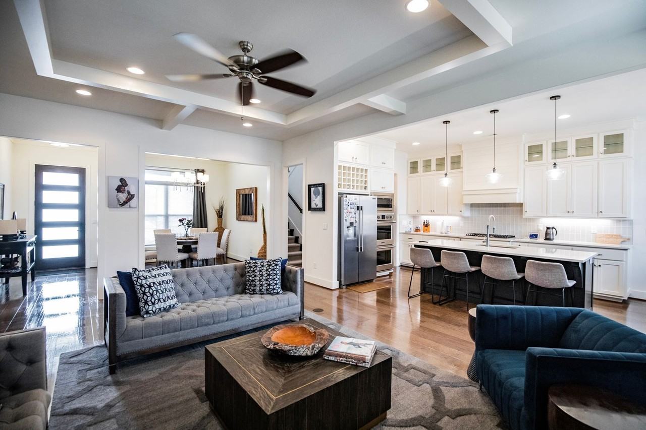 8707 W Flycatcher Pl - Photo 4 of 35
