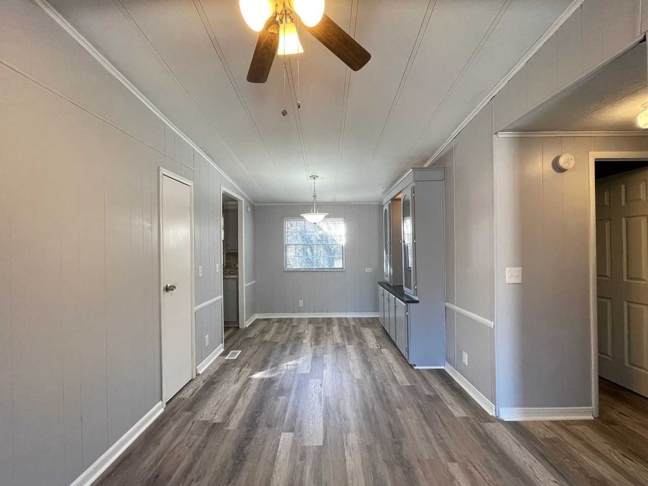 208 Country Club Rd - Photo 4 of 12