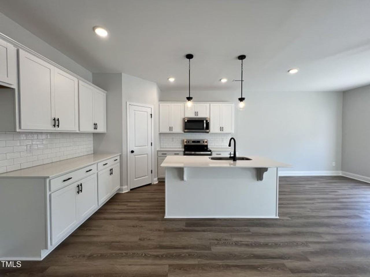 69 Calluna Dr - Photo 3 of 16