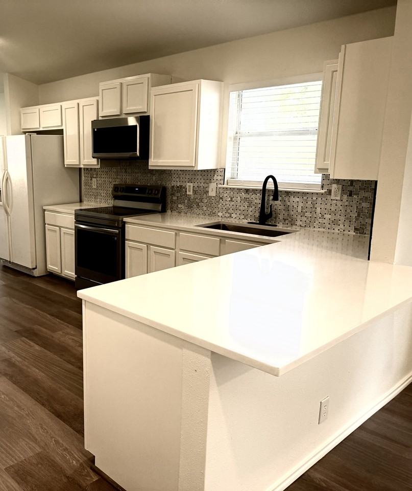 1406 Cougar Country #NA - Photo 2 of 9