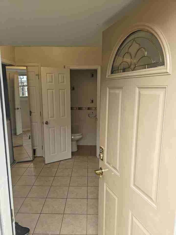 815 Foster St #NA - Photo 2 of 29