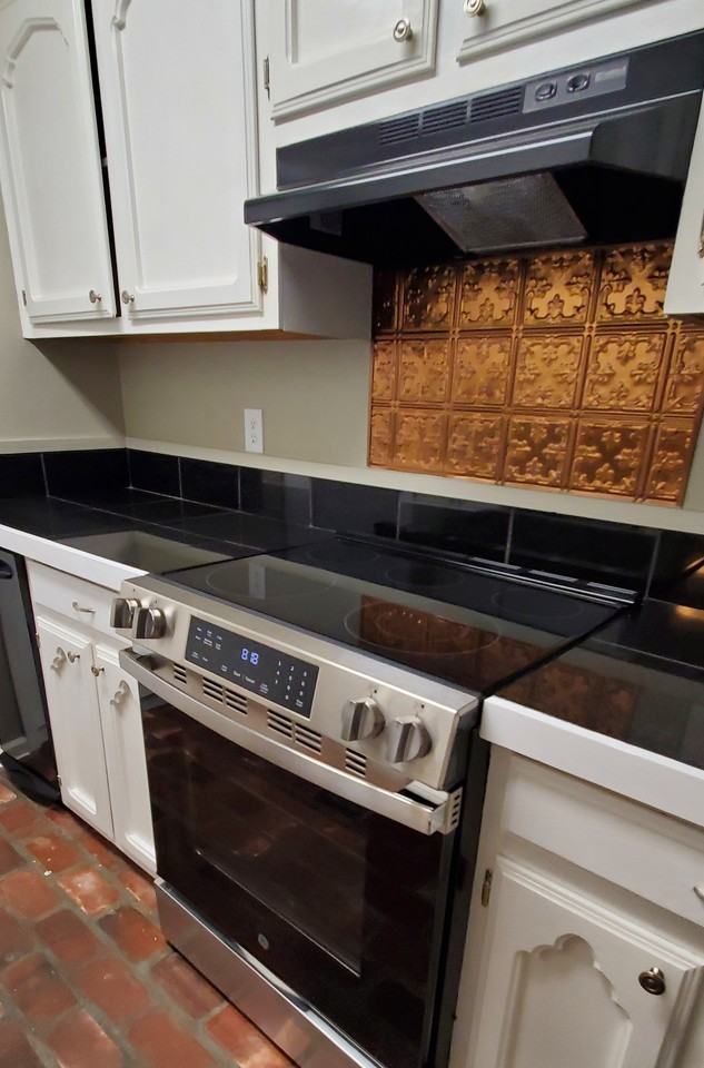 4624 Parkoaks Dr #21 - Photo 5 of 12