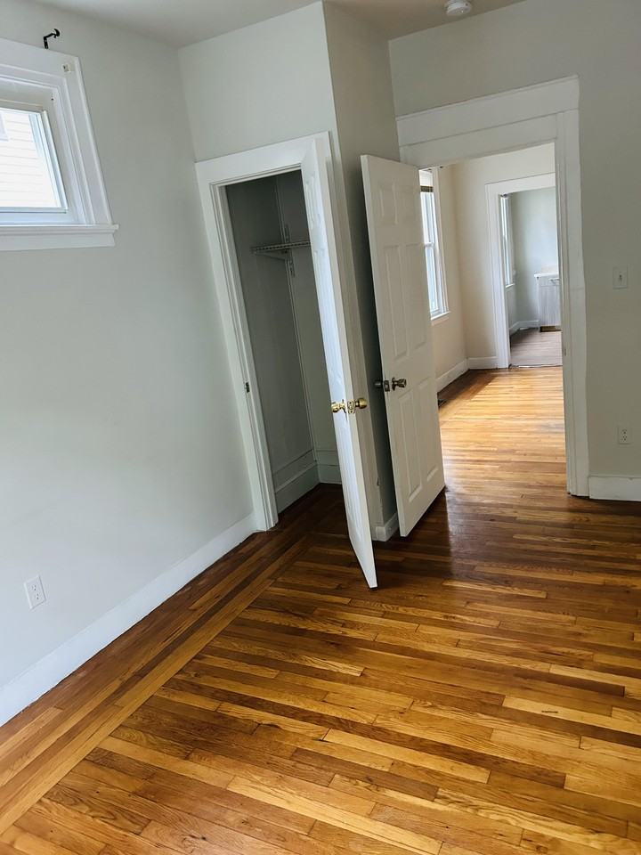 394 Shelton Ave #1 - Photo 3 of 10