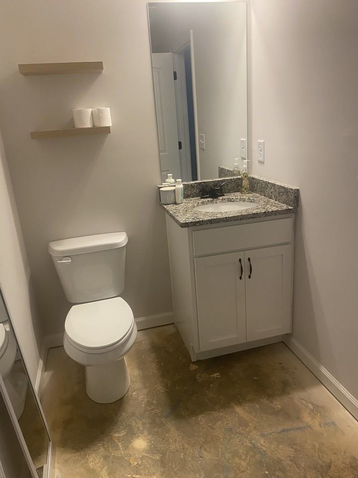 1498 Daniel Rd - Photo 6 of 17