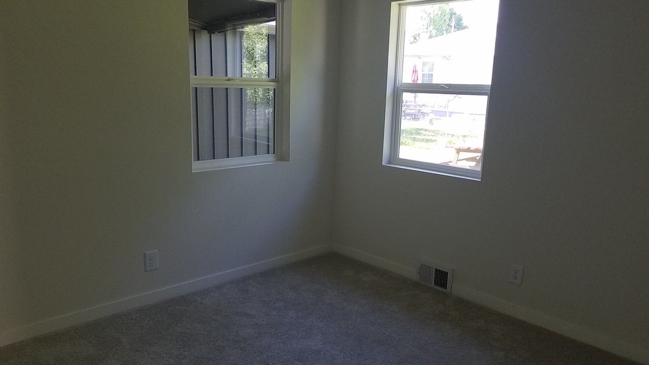 4224 W Chicago St #NA - Photo 6 of 22