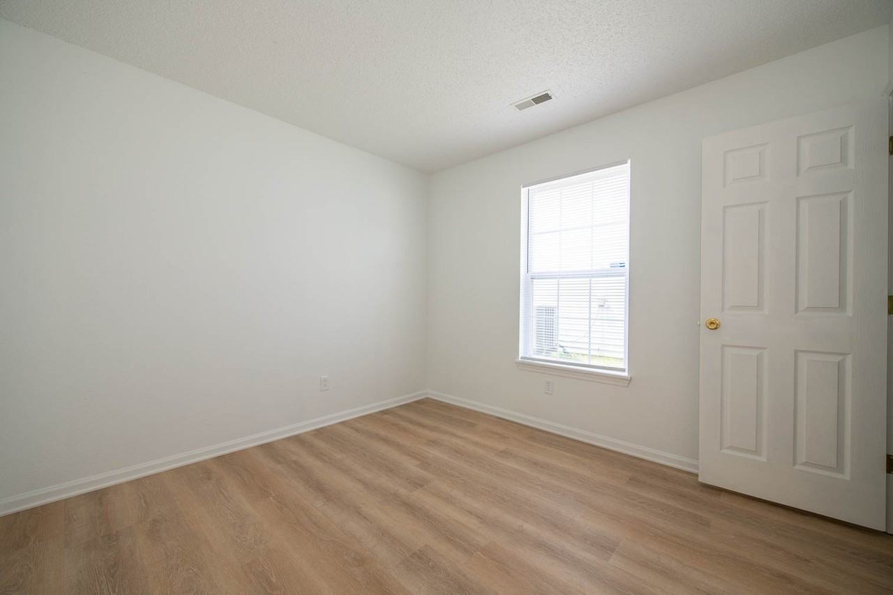 9661 Trail Dr #NA - Photo 6 of 20