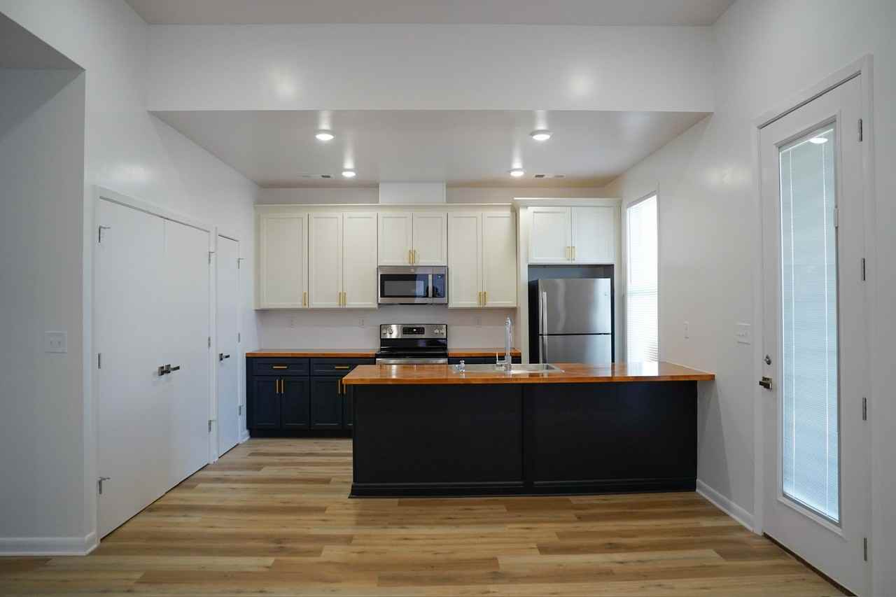 Cottages on 30th Avenue E - Photo 3 of 15