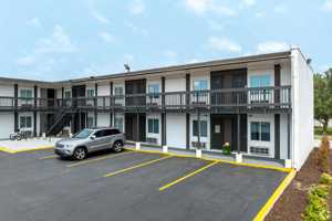 featured image of 1305 Washington Ave