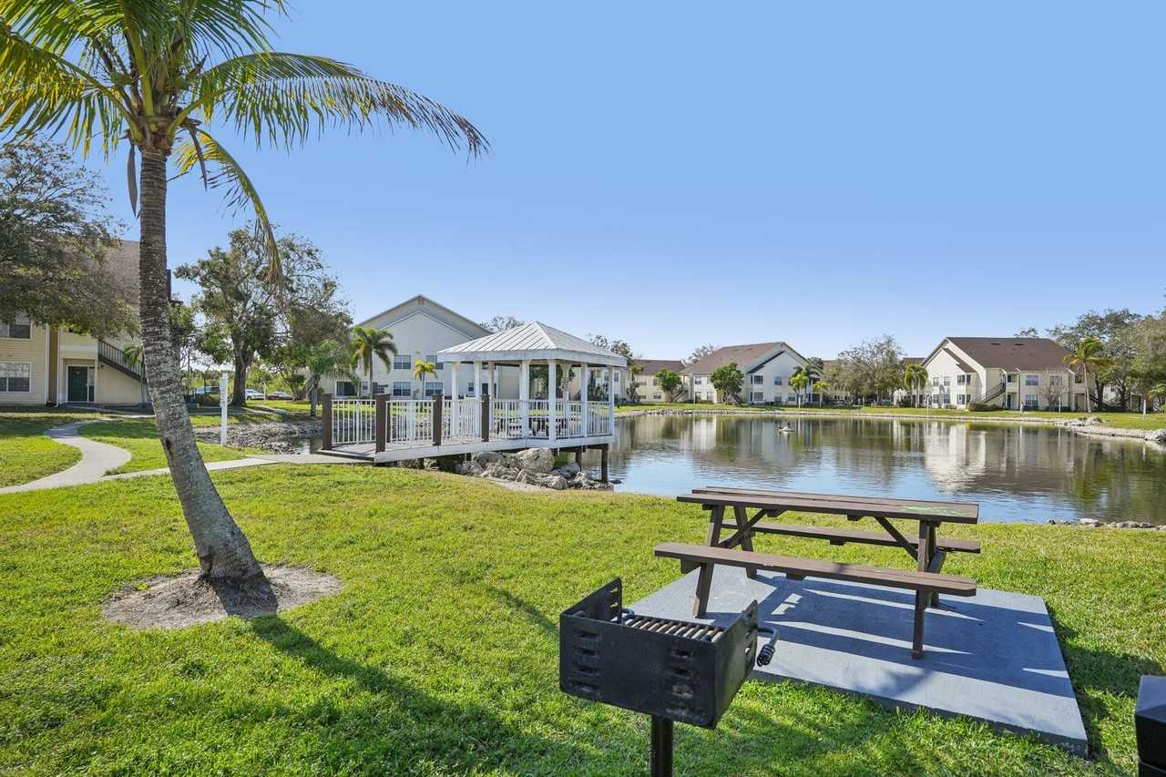 South Bay Plantation Apartments - Photo 5 of 50