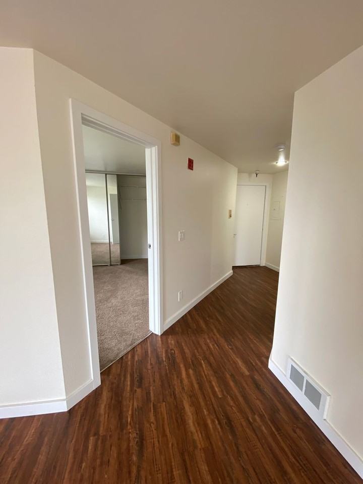 Madison Gate - Photo 6 of 28