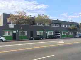 featured image of 417 W Los Feliz Rd