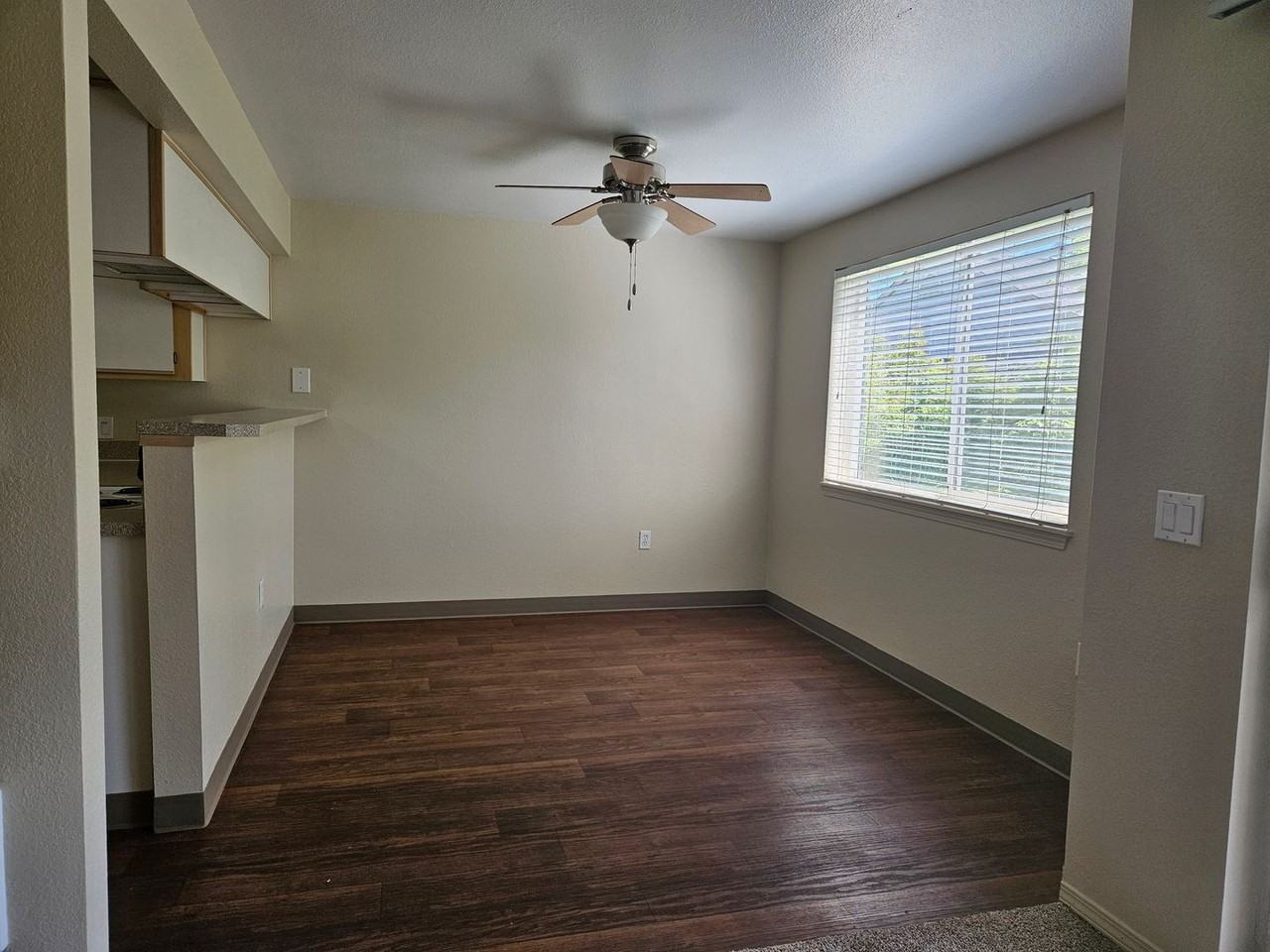 Trailside - Photo 3 of 31