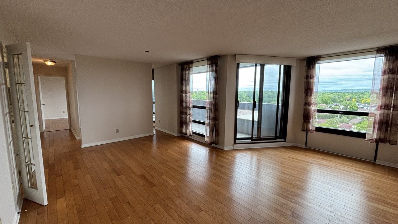 110 Rue du Château #1105 - Photo 3 of 13