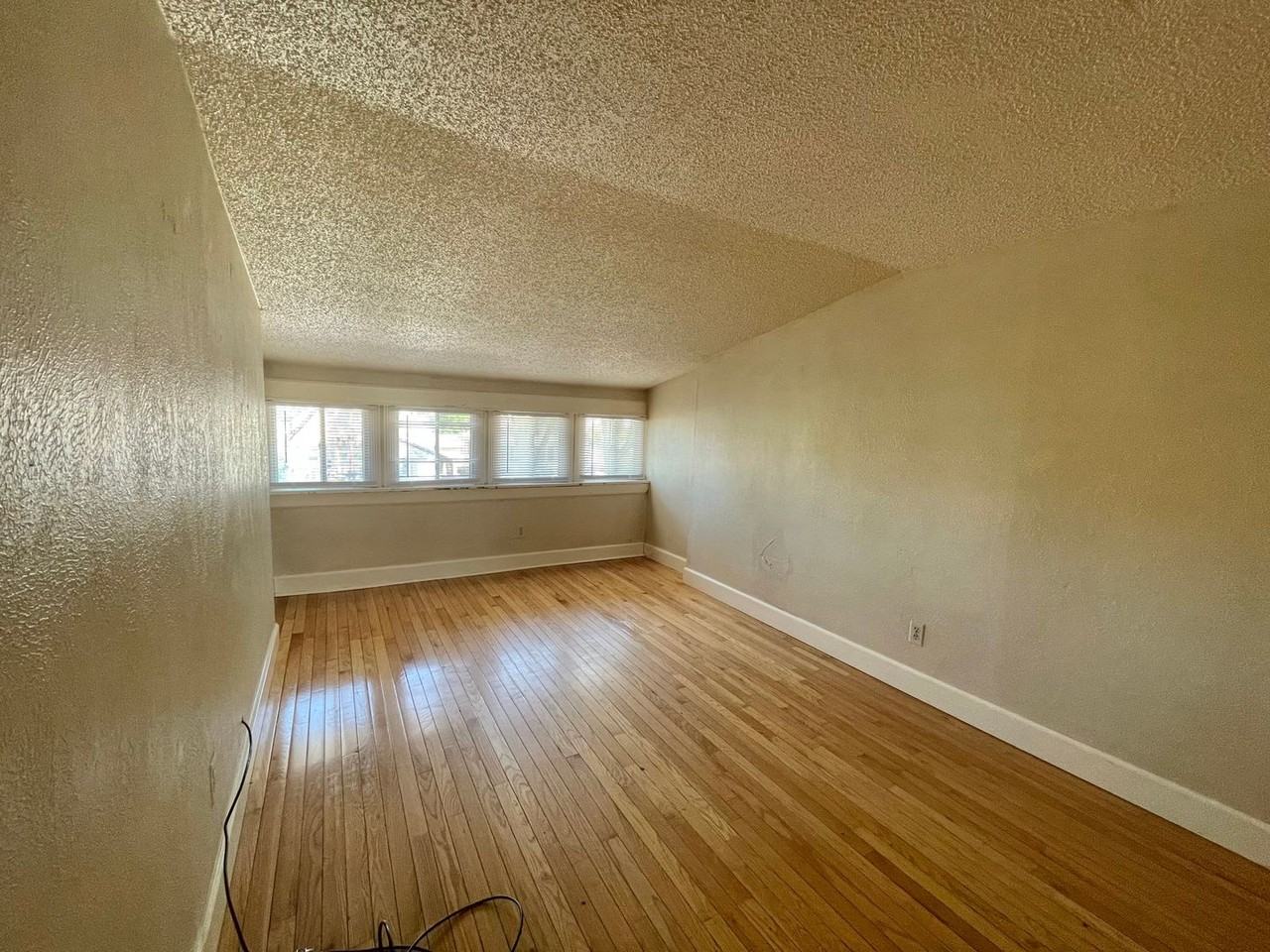 1857 11th Avenue - Photo 5 of 21