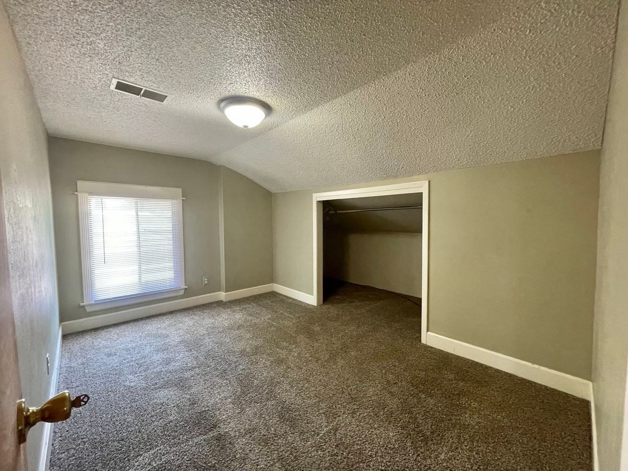 1857 11th Avenue - Photo 6 of 21