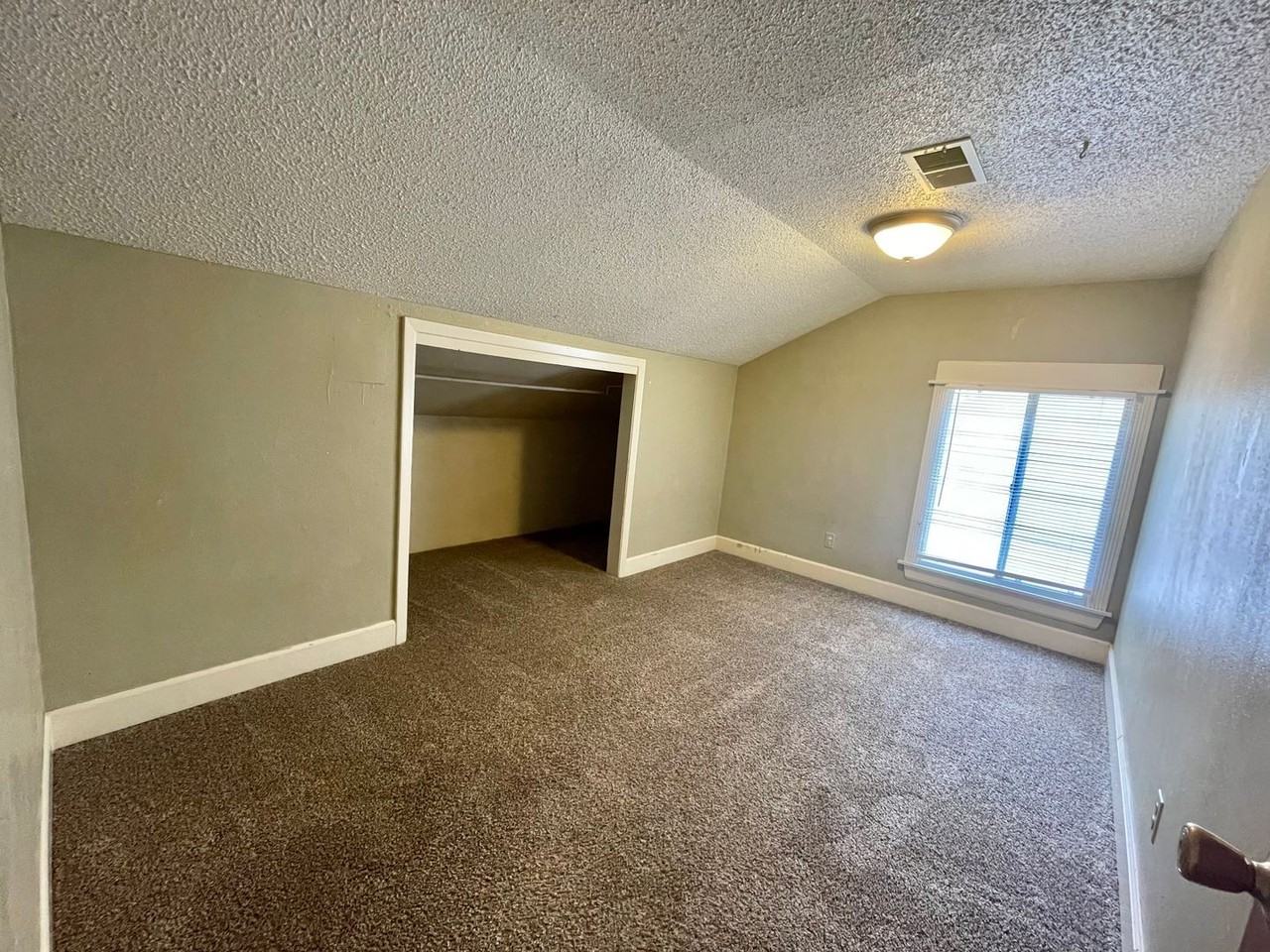 1857 11th Avenue - Photo 7 of 21