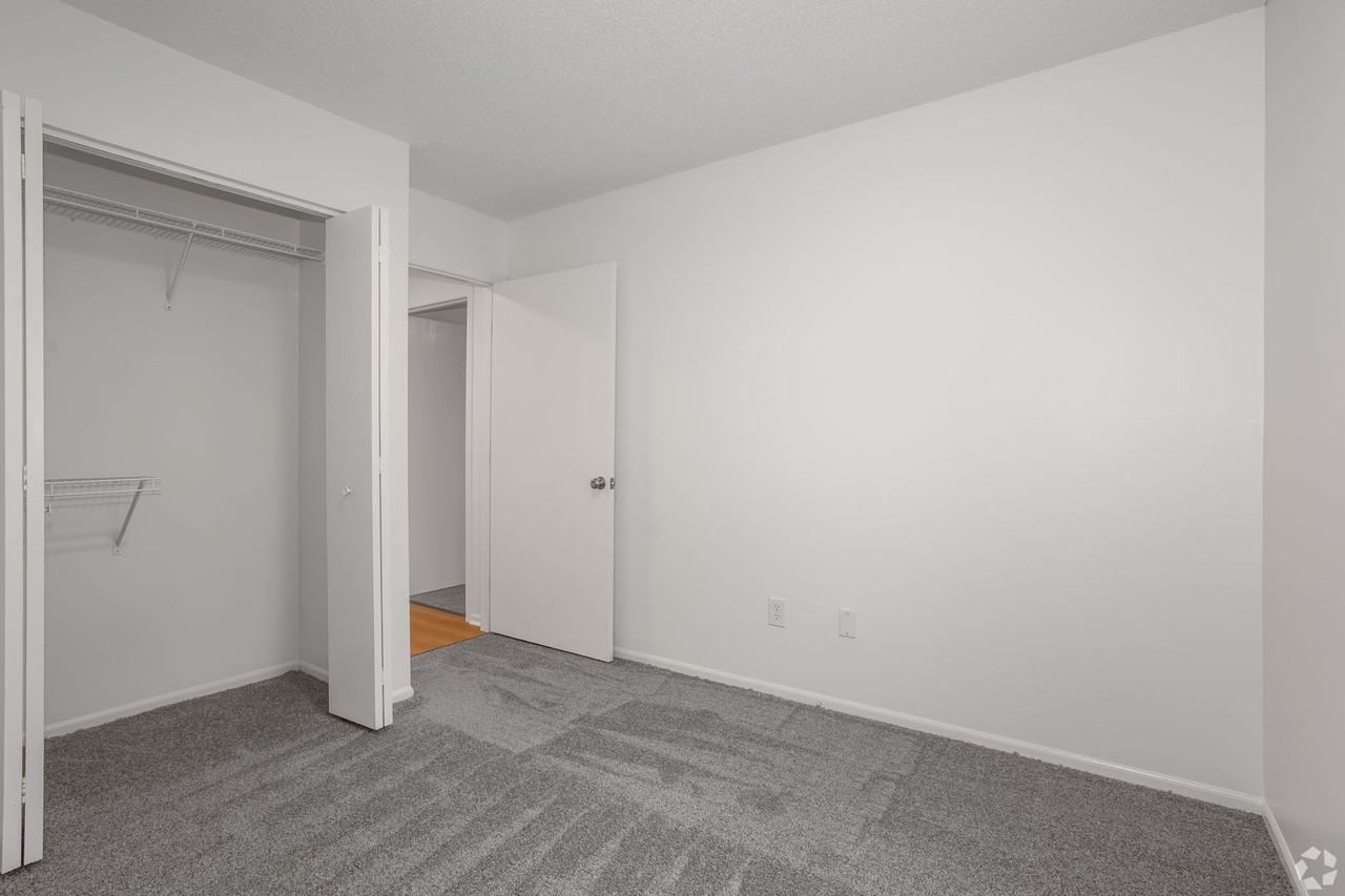 Coventry Apartments - Photo 7 of 23