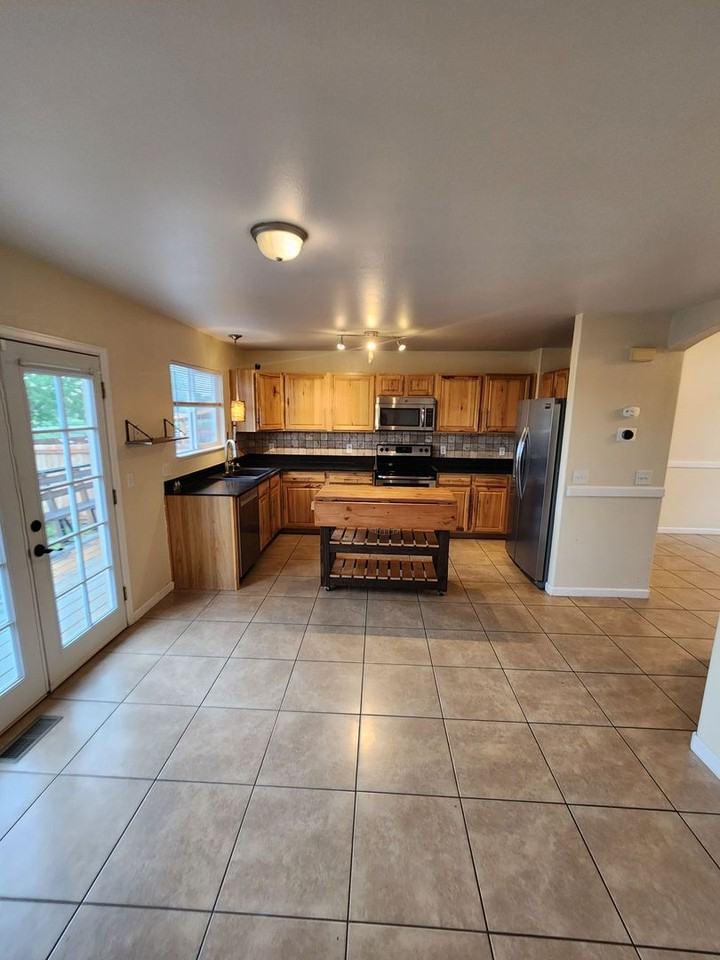 4556 Gunbarrel Dr - Photo 6 of 21