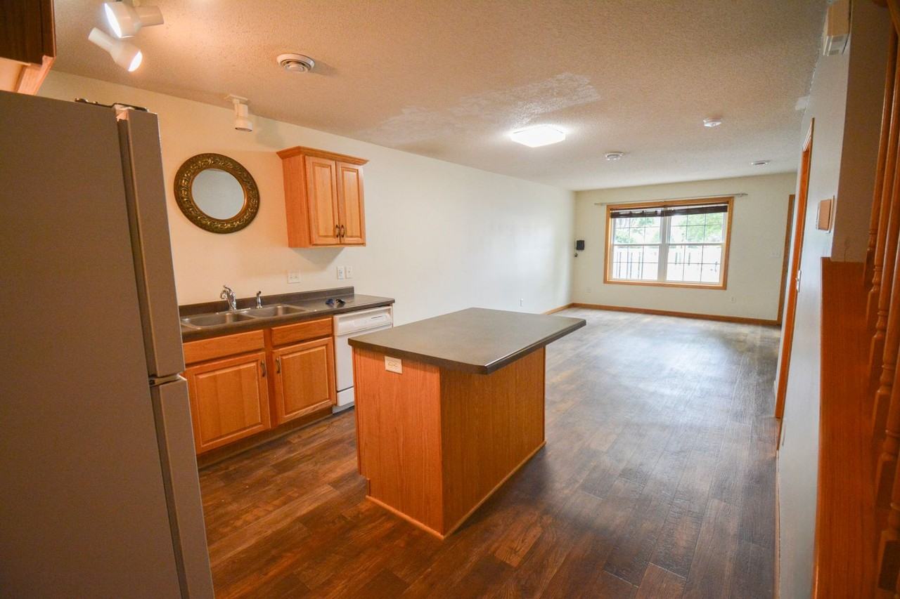 6134 S Pointe Dr Sw - Photo 4 of 16
