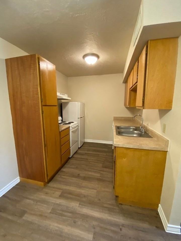 7071 S Bilbo Rd #4 - Photo 7 of 12