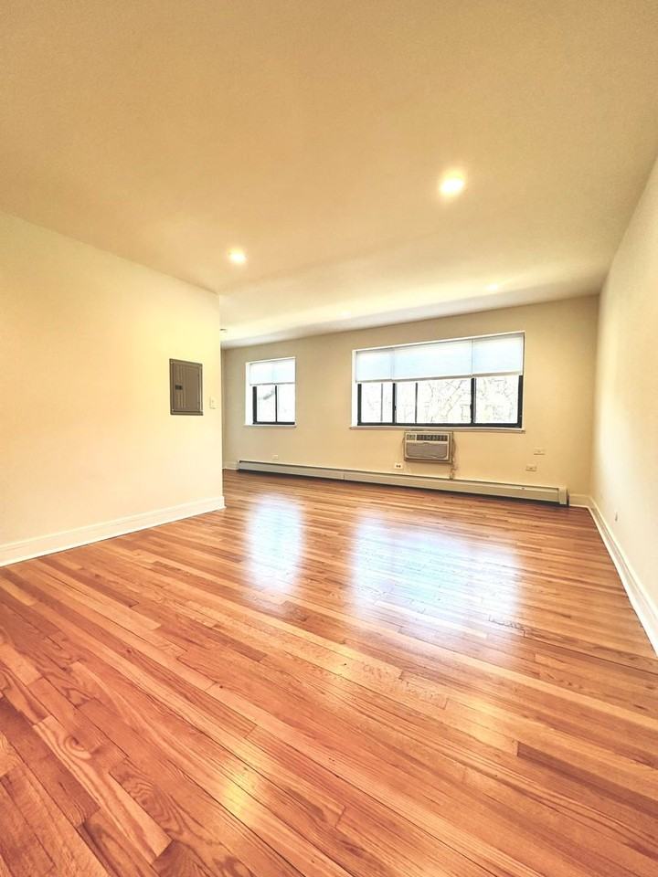6954 Sheridan - Photo 2 of 15