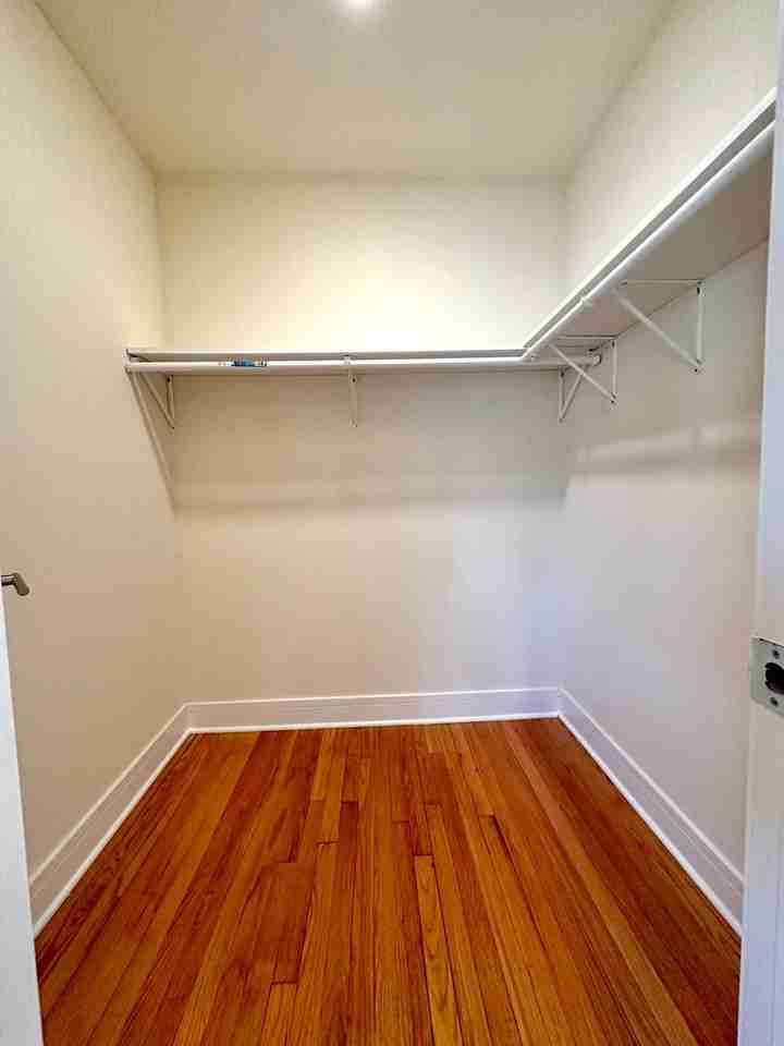 6954 Sheridan - Photo 4 of 15