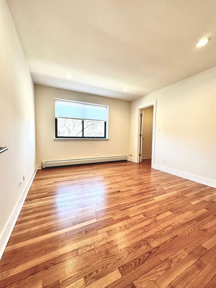 6954 Sheridan - Photo 5 of 15