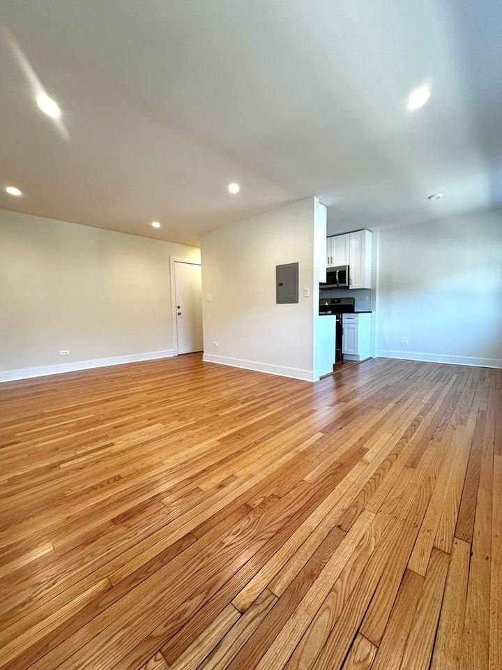 6954 Sheridan - Photo 7 of 15