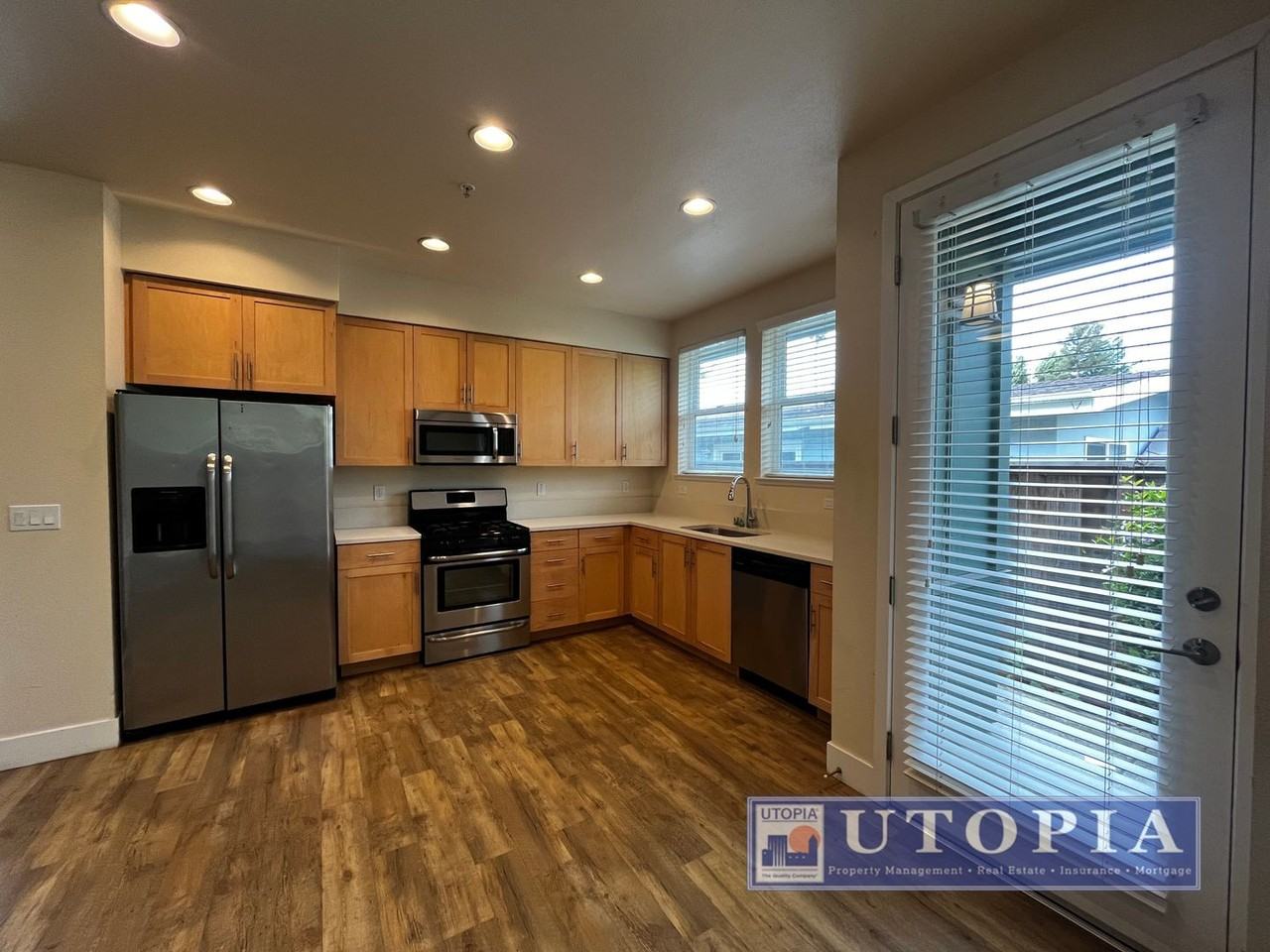 113 Jacobs Ln - Photo 3 of 25