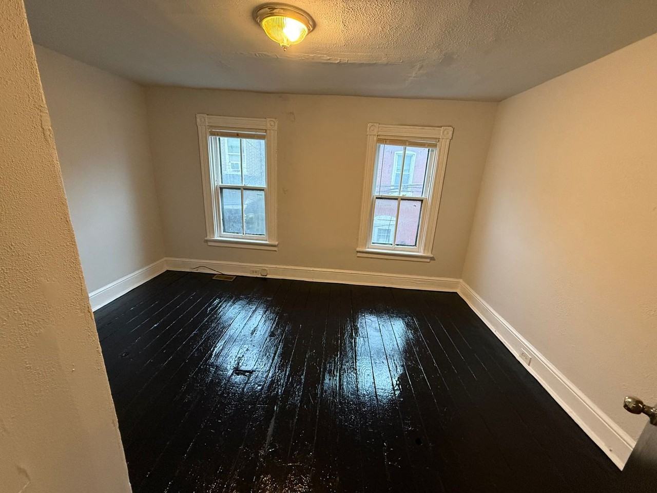 620 Lake St - Photo 6 of 12