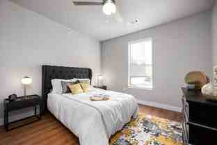 2000 Swenson Ln - Photo 1 of 1