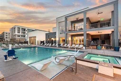 6201 Oakland Ave Ne - Photo 2 of 46