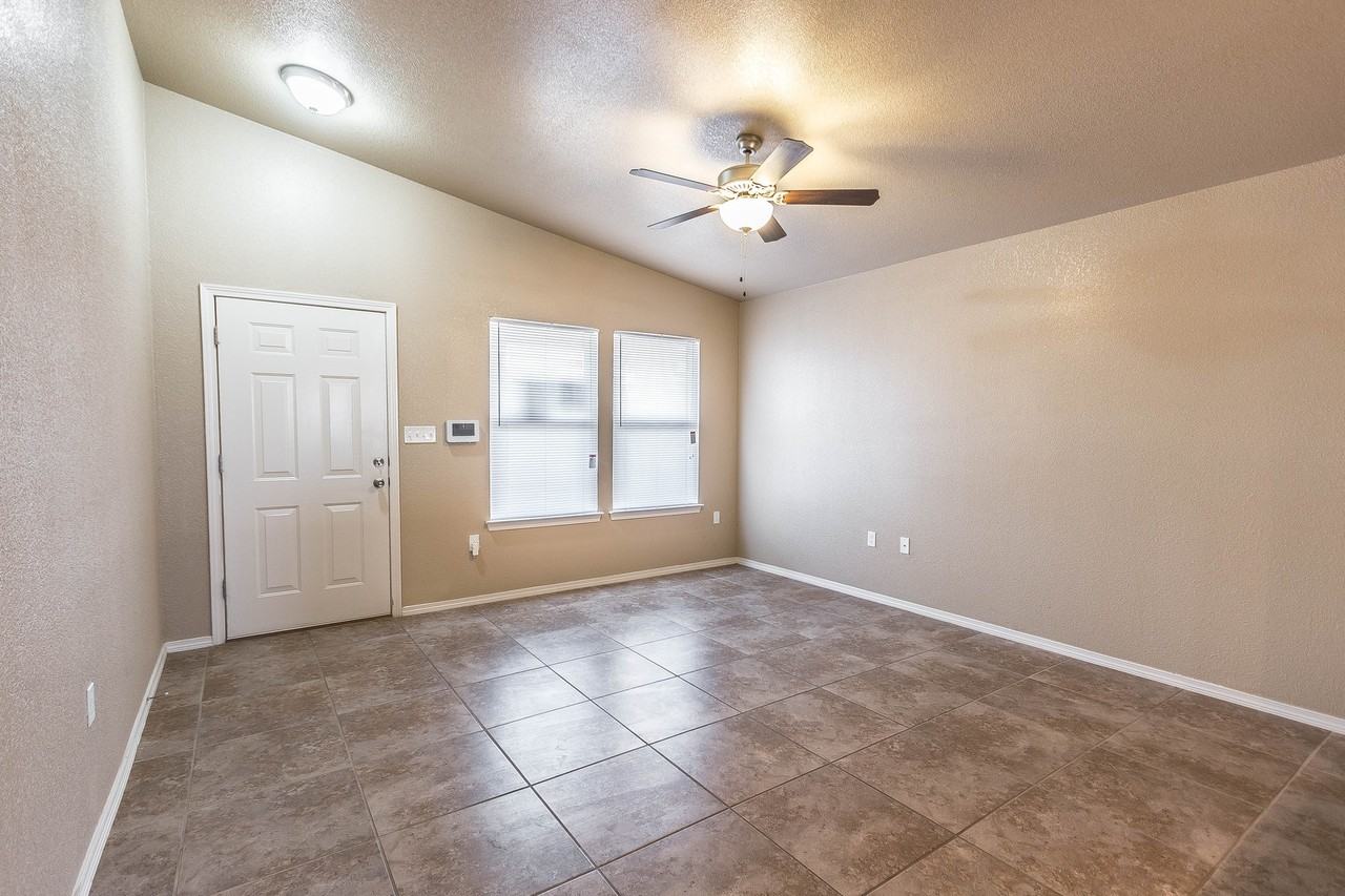10712 Blue Sage Cir - Photo 5 of 20
