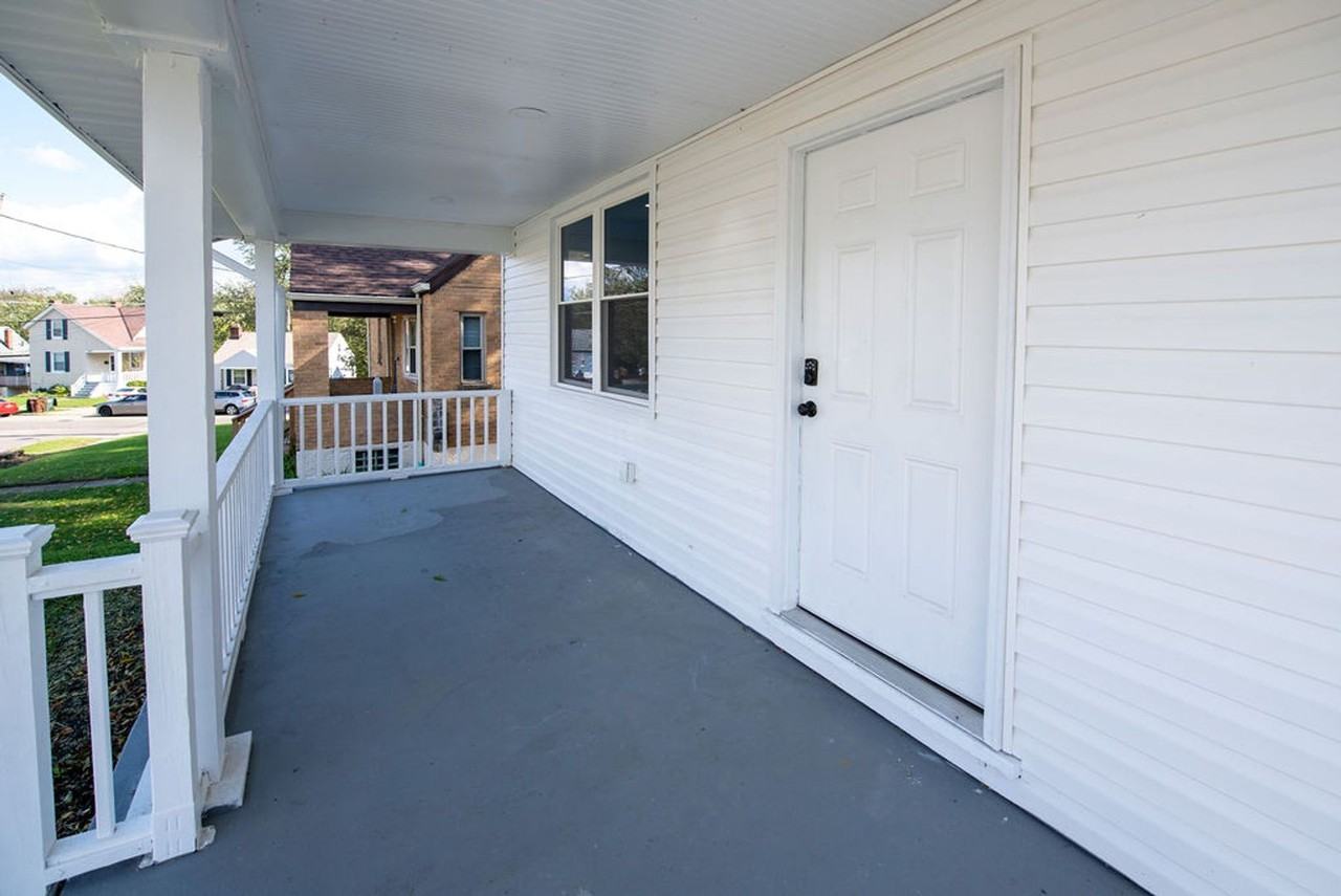 1707 Sterling Ave - Photo 3 of 39