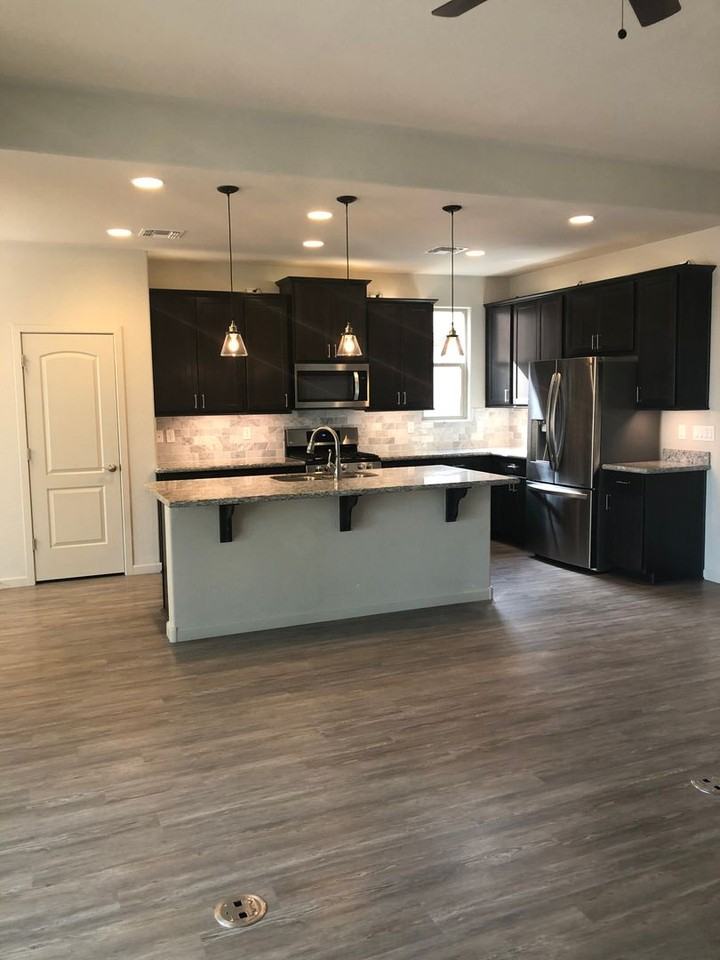 2305 Nova Loop - Photo 3 of 36