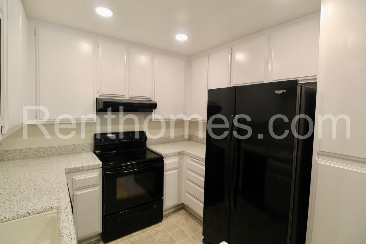 10225 Caminito Cuervo - Photo 5 of 13