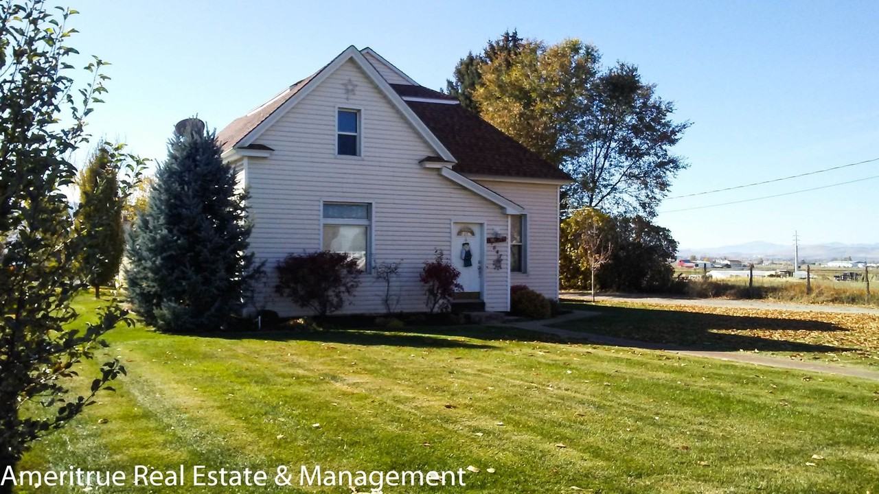 1847 W 900 S - Photo 2 of 13