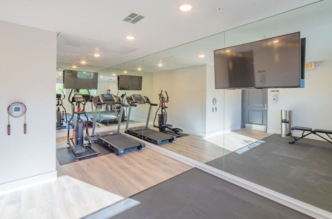Jasmine Luxury Apartments (3672 Jasmine) - Photo 3 of 49